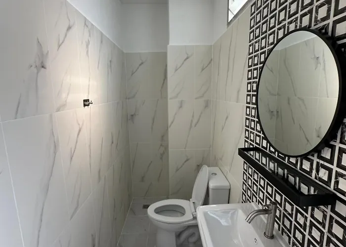 게스트하우스 Phuket Vibe, House, 7 Mins To Bts, Center, Private In Sathon, Private Bathroom, Bangkok, Thailand 방콕